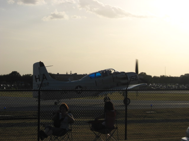 617x456 pixels (72K)